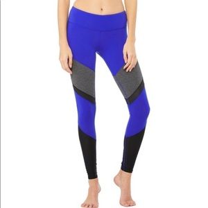 Alo Yoga Sheila Legging